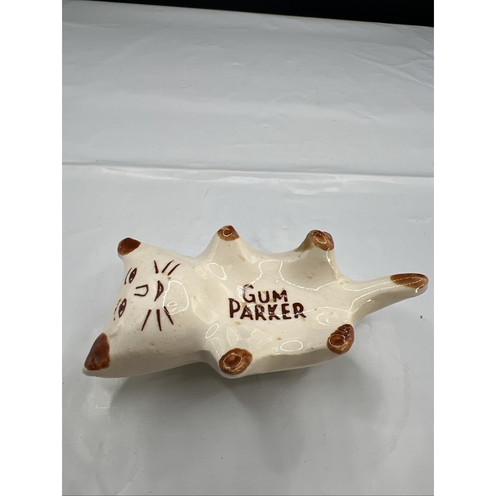 Vintage Mid Century Ceramic Cat Gum Parker Figurine White Brown Japan Lounging
